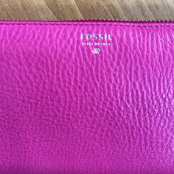Fossil Issue No 1954 Zip Wallet - Hot Pink - Picture 2 of 13
